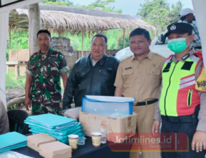 BPN Kota Batu Serahkan 200 Sertifikat Tanah Program PTSL, Lurah Temas Adi Santoso Lega