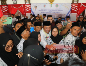 Bupati Sampang Berdialog Interaktif Dengan Perwakilan GTT dan PTT