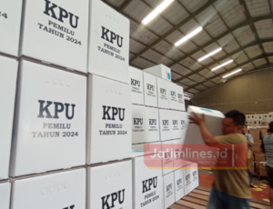 KPU Kabupaten Malang Kebut Packing Surat Suara