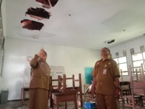 Gedung SDN 3 Girimulyo Rusak Berat, Siswa Belajar di Rumah Warga