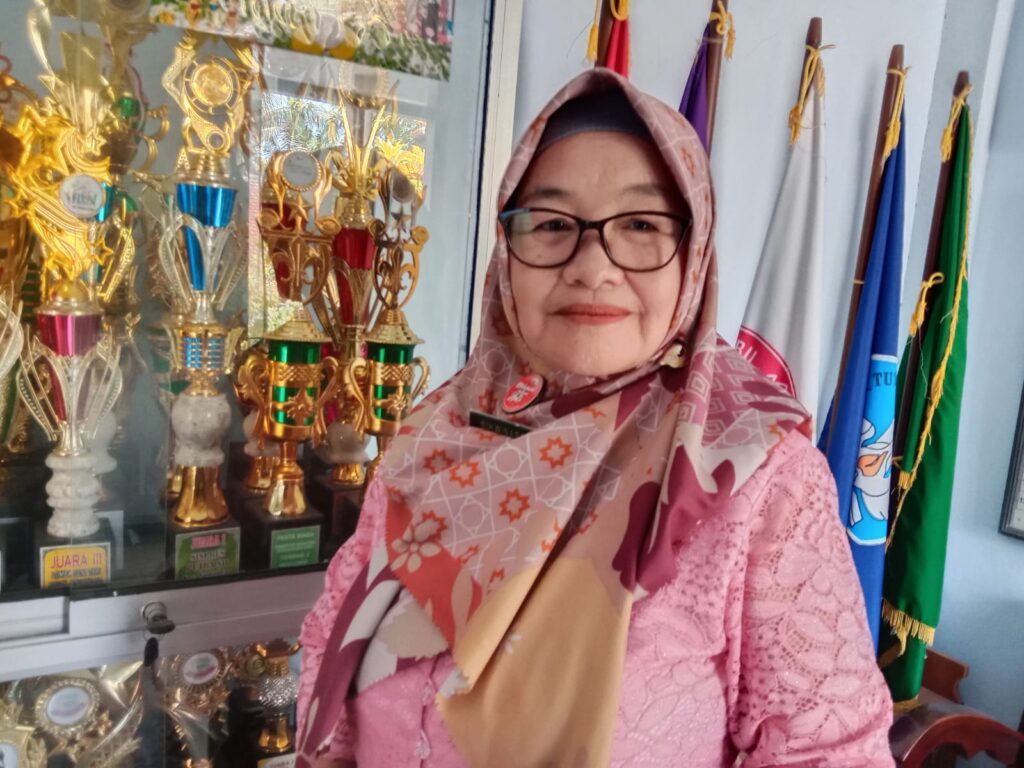 Sih Winarsi S.Pd,KS SDN 3 Sidodadi Gedangan:  Dengan Menggunakan Bahasa Jawa Halus, Tidak Mungkin Anak-Anak Berperilaku Kasar