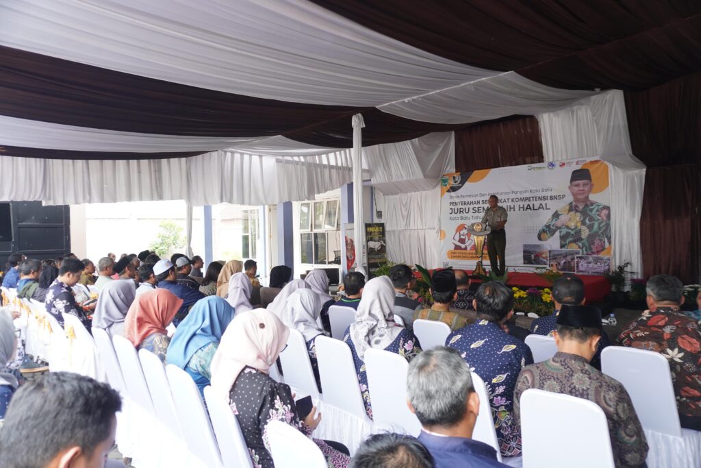 Juru Sembelih Halal (Juleha) Terima Sertifikat Kompetensi dari BNSP
