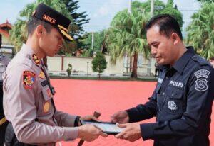 Genjot Semangat Kinerja Anggota, Kapolres Batu Beri Reward Secara Intens