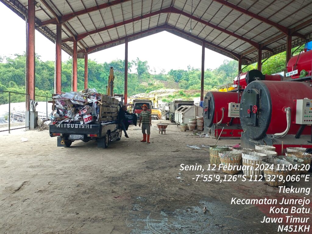 Bawaslu Kota Batu Jamin H-1, APK Sudah Bersih