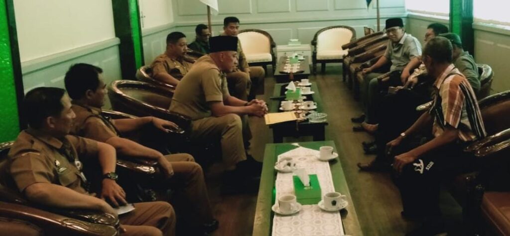 Diduga Langgar Etik ,Sekda Bangkalan Didesak Mundur atau Dicopot