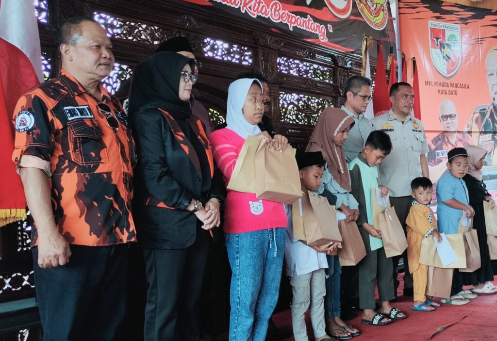Berbagi Bahagia Bersama Ratusan Anak Yatim dan Duafa, Endro Wahyu : Jangan Pernah Lebih Berbuat Manfaat