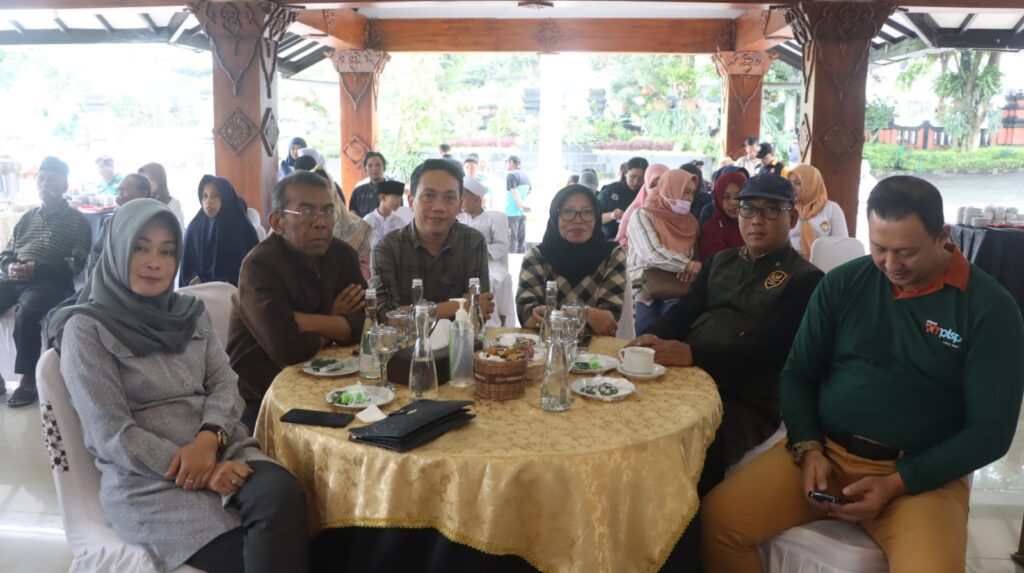 Jelang Ramadhan, Pemerintah Kota Batu Salurkan Bantuan Sembako