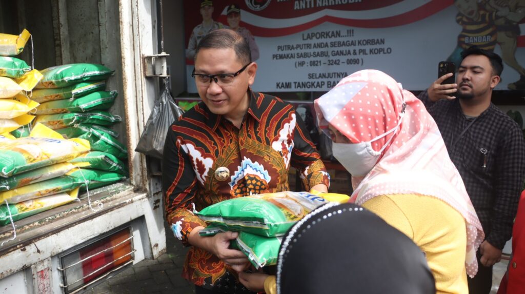 Gerakan Pangan Murah Perdana Tahun 2024 di Balai Desa Oro-Oro Ombo, Kota Batu