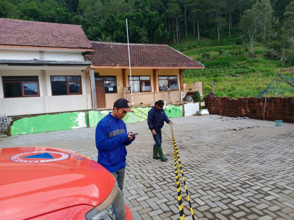 10 Rumah Rusak hingga Jalan Ambles Akibat Tanah Gerak di Kota Batu