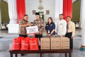 Alami Banjir di Sejumlah Kecamatan, Pemkab Terima 1.000 Paket Sembako dari PHE WMO
