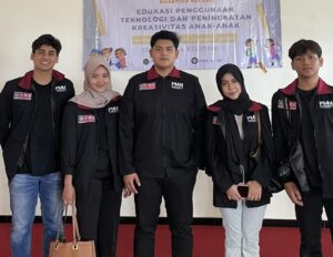 Pemanfaatan Teknologi Aplikasi Canva bagi Santri Ponpes Al-Hidayah Kota Batu dari PMM Gelombang 6 Kelompok 3 Universitas Muhammadiyah Malang