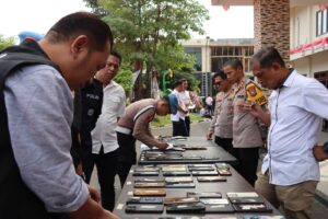 Polres Batu Gelar Razia HP Anggota Terkait Judi Online