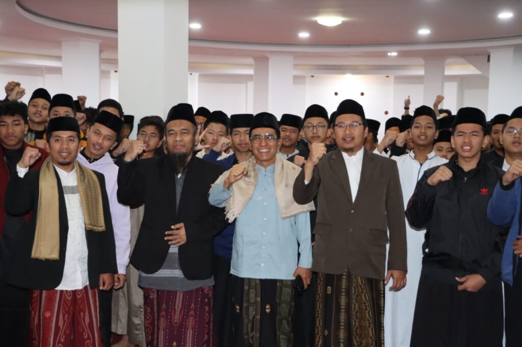Wakapolres Batu Ajak Santri Al-Izzah Perkuat Kamtibmas dan Jauhi Narkoba