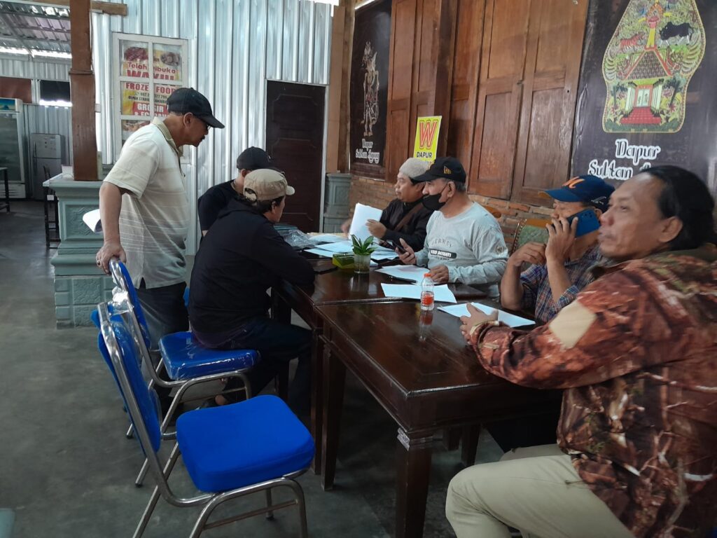 Relawan Wong mBatu, Komitmen Dukung Pemimpin Yang Merakyat, Siapa Mereka ???