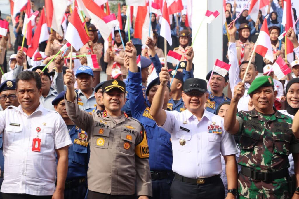 Peringati HUT RI ke-79, Forkopimda Kota Batu Adakan Apel Pencanangan Gerakan Pembagian dan Pemasangan Bendera Merah Putih