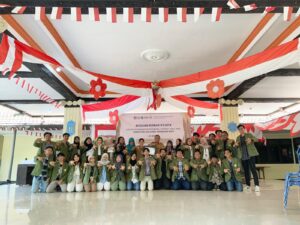 Penutupan KKN Tematik Bela Negara UPNVJT 2024 di Kelurahan Mulyorejo, perkuat kepedulian antar masyarakat.