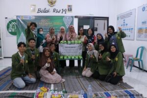Mahasiswa KKNT Bela Negara UPNVJT Kelompok 7 Gelar Sosialisasi Zero Waste dan Praktik Penanaman Hidroponik