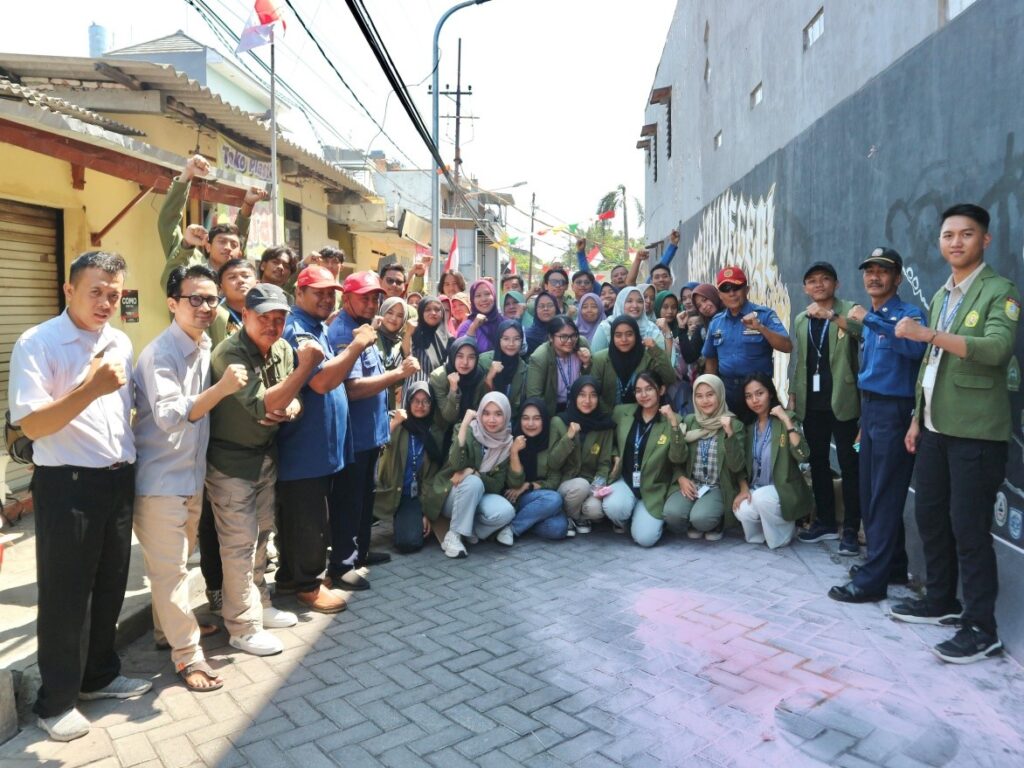 Sosialisasi Mitigasi Bencana Kebakaran kepada Warga RW 2 Kelurahan Manyar Sabrangan oleh Mahasiswa UPN “Veteran” Jawa Timur