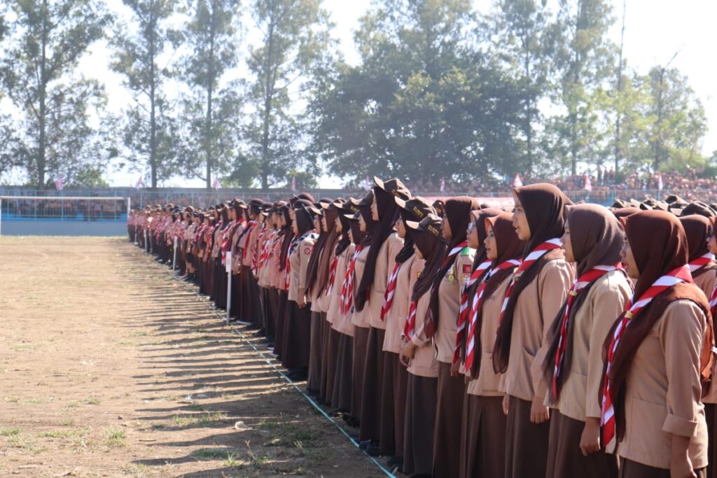 Dalam Rangka Upacara Hari Pramuka ke-63 di Stadion Brantas, Ribuan Pelajar Ikuti Apel Terbesar se-Malang Raya
