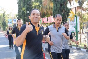 Kapolres Batu Ikuti Tes Kesamaptaan Jasmani Bersama Pejabat Utama