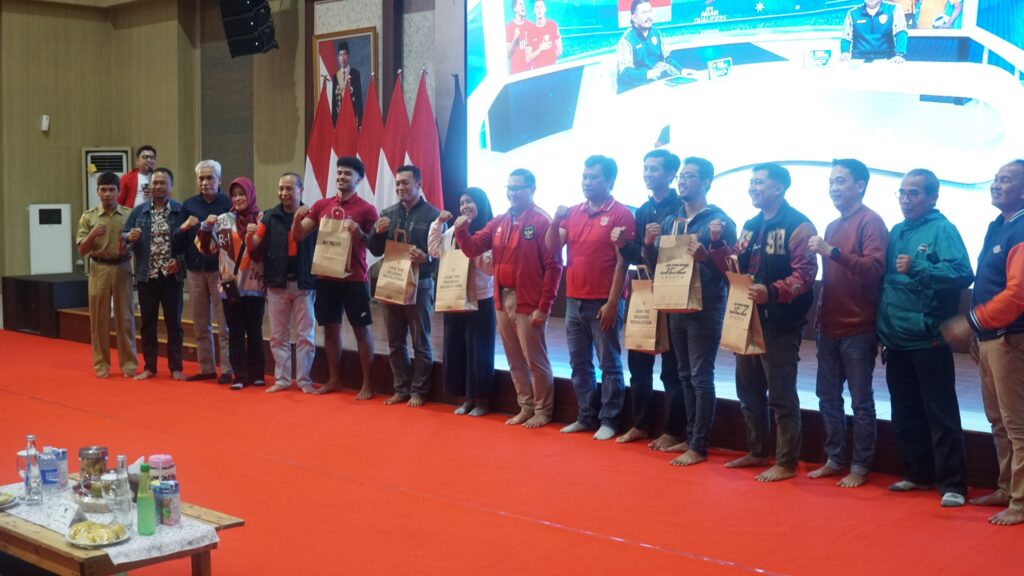 Rame! Nobar Indonesia vs Australia di Graha Pancasila Balaikota Batu