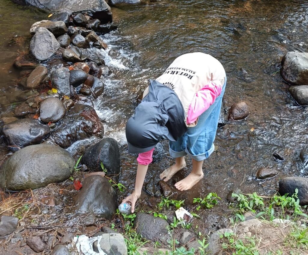 Rotaract MAKARJA Gelar Inaugurasi Tahunan di Bedengan Camping Ground