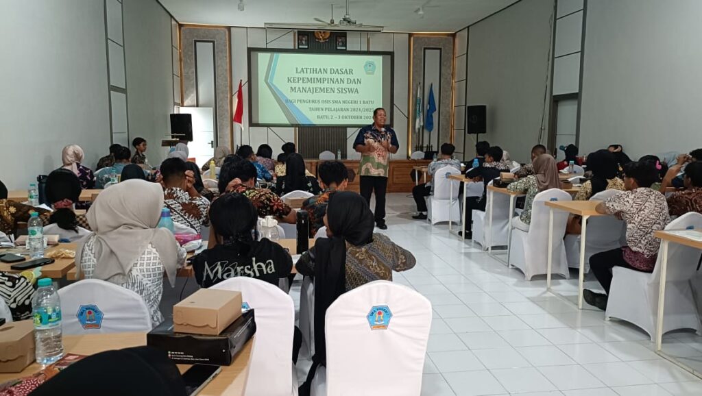 LDKMS Cetak Pemimpin Muda Berprestasi