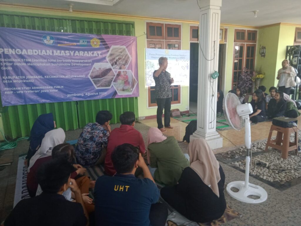 Sosialisasi Program STBM di Desa Mojowangi Jombang Dalam Mencapai Sustainable Development Goals