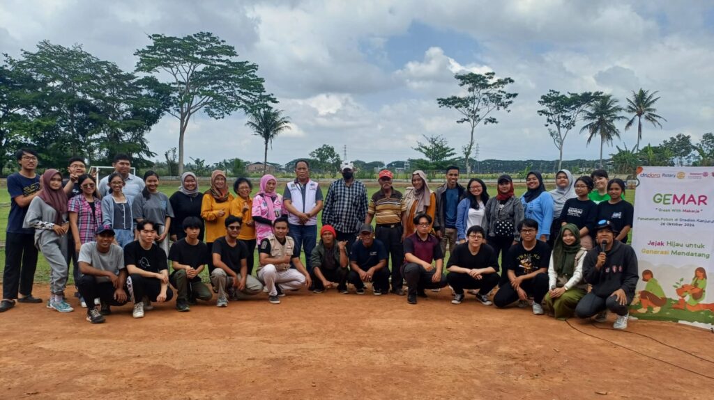 Rotaract Malang Kutaraja Tanam Pohon “Gemar” untuk Lingkungan Hijau