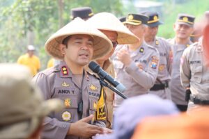 Polres Batu dan Dinas Pertanian Ubah Lahan Tidur Desa Oro-Oro Ombo Demi Dukung Ketahanan Pangan Kota Batu