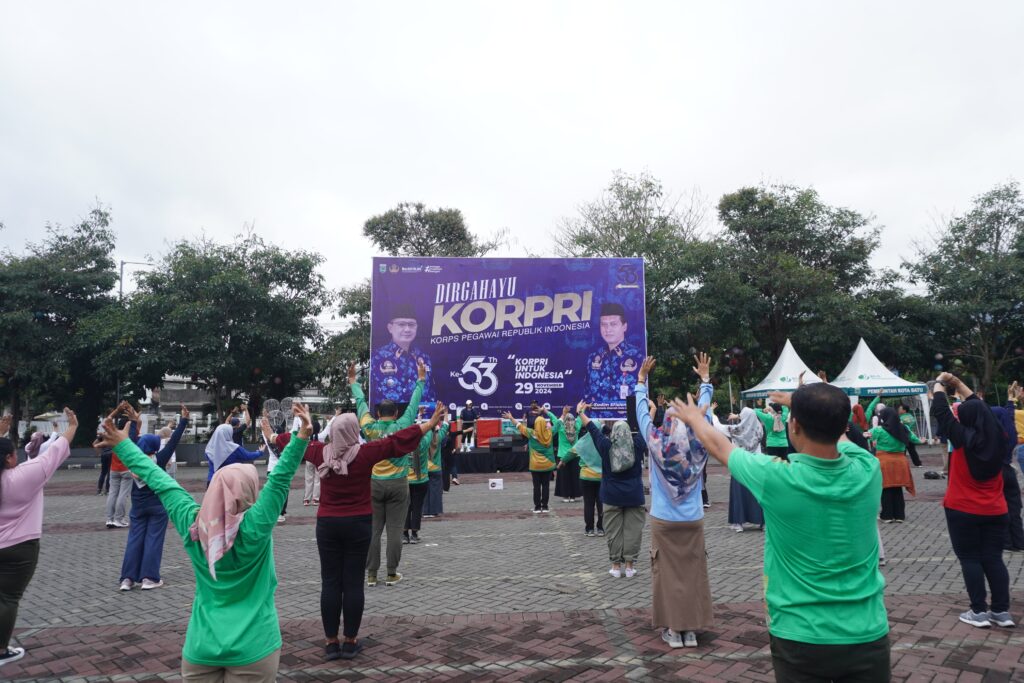 Ramaikan HUT KORPRI, ASN Kota Batu Gelar Senam Bersama di Balaikota