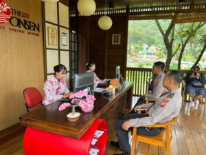 Pasca Pungut Suara Pilkada dan Jelang Nataru 2024, Polres Batu Intensifkan Patroli Ke Tempat Wisata untuk Jaga Keamanan