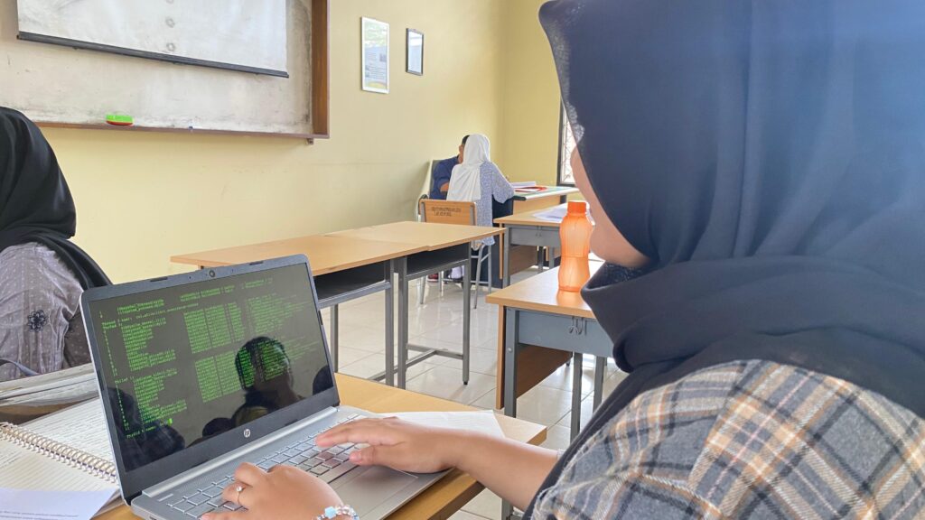 Privasi Data : Antara Keamanan Dan Potensi Ekonomi Online