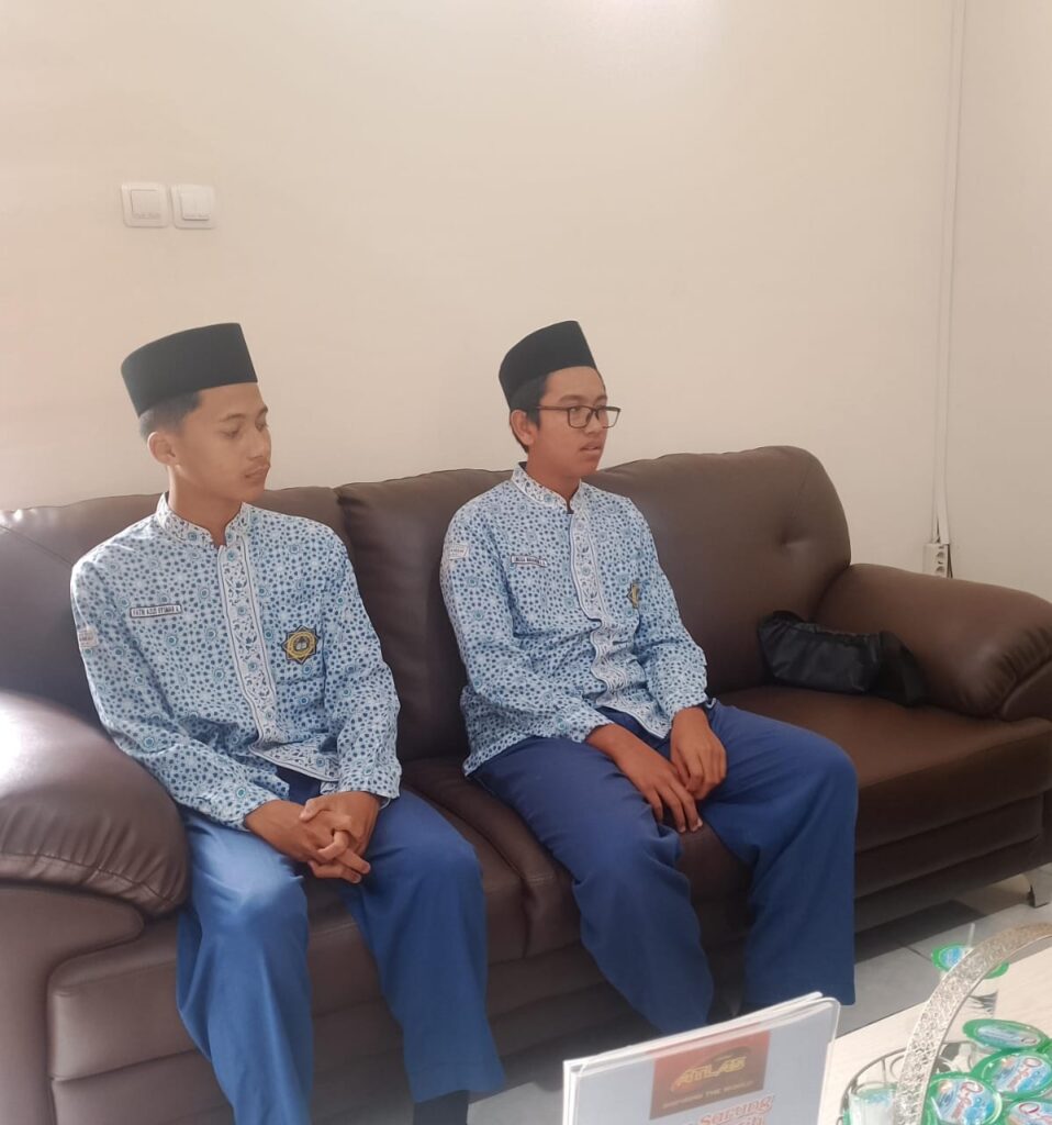 SMP Ar – Rohmah Rekor Juara Hidayatullah Festival dengan 101 Medali!