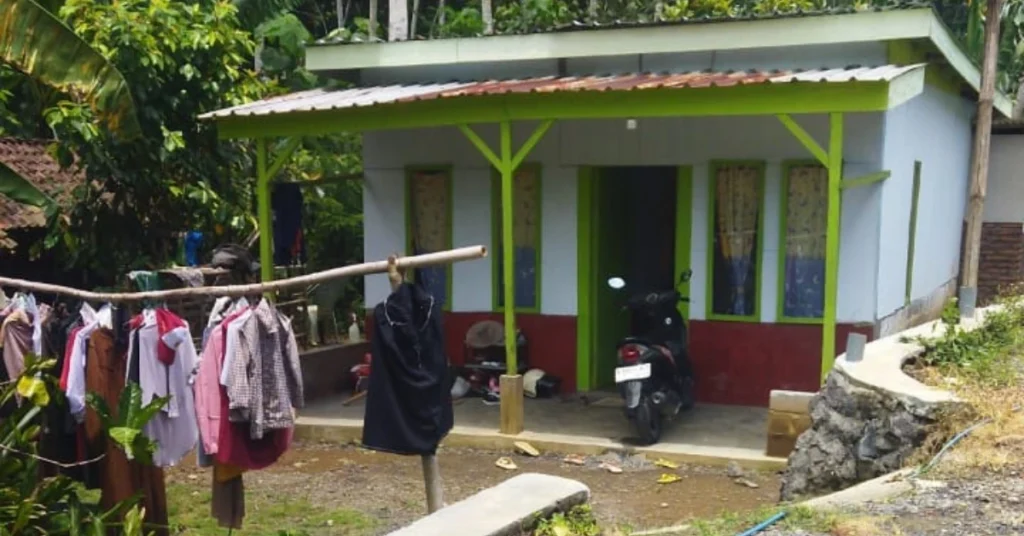 Berkah Solidaritas: Sumbangan Tiga Rumah Pasca Letusan Gunung Semeru