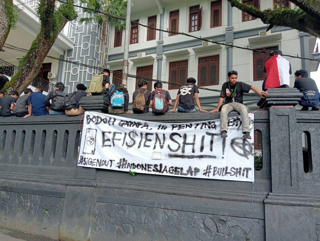 BEM Seluruh Indonesia  Gelar Aksi Demonstrasi, Tuntut Kebijakan Pemerintah yang Pro-Rakyat