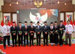 Membumikan Pancasila: Wali Kota Batu Pimpin Upacara dan Lantik Duta-Paskibraka