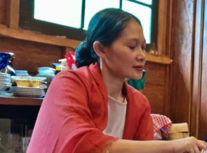 Gerimis Rindu: Tafsir Hermeneutik Puisi Christina Budi Probowati