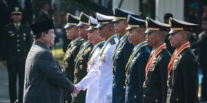 Presiden Prabowo Lantik 2.000 Perwira Remaja TNI-Polri, Pesankan untuk Selalu Cintai dan Bela Rakyat