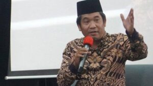 Analisis Gaya Komunikasi Presiden Prabowo: Antara Narasi Besar dan Realitas Lapangan