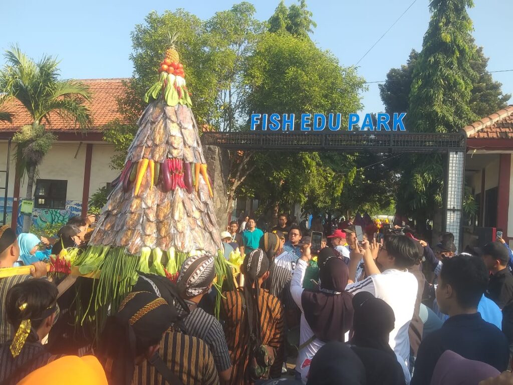 Festival Bandeng Jelak 2025: Saat Tradisi, Ekonomi, dan Pariwisata Bertemu di Pesisir Pasuruan