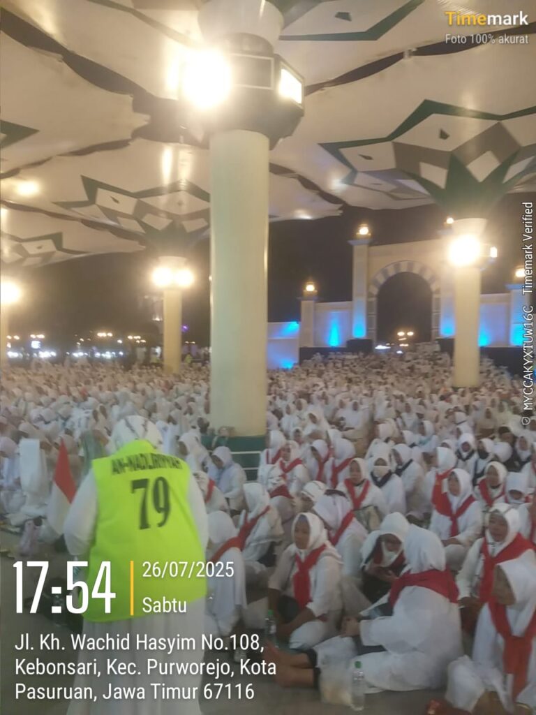 Ziarah Tahunan, Rombongan Jamaah dari Lumajang dan Jember Padati Masjid Jami’ Al Anwar Pasuruan