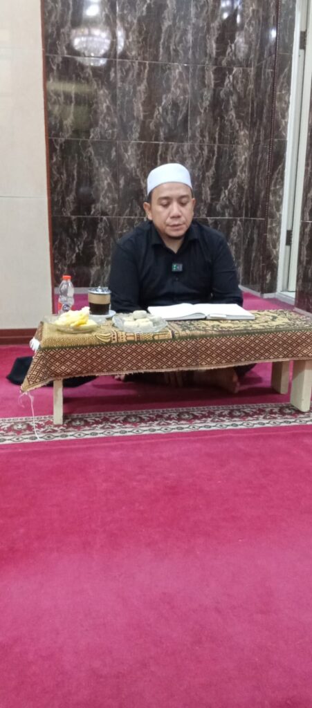 Pengajian Jalan Menuju Surga bersama Gus Fais di Mushola Afirdaus