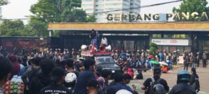 Kesenjangan Tajam: Naiknya Tunjangan DPR di Tengah Krisis Ekonomi Rakyat