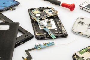 Servis Elektronik: Langkah Tepat Merawat Perangkat Agar Tetap Optimal