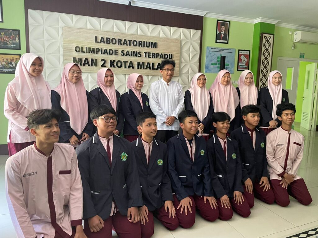 MAN 2 Kota Malang Borong Medali OPSI 2025, Koordinator Riset Tekankan Pentingnya Istiqomah
