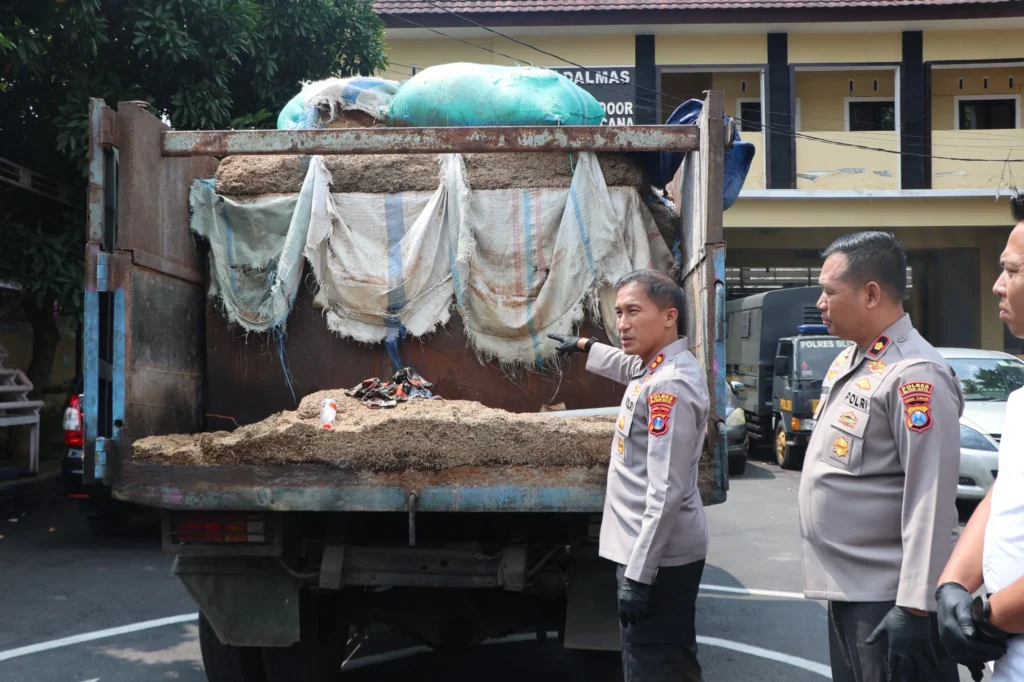Polres Blitar Kota Sigap, Satu Pelaku Diamankan Ungkap Penyalahgunaan BBM Bersubsidi