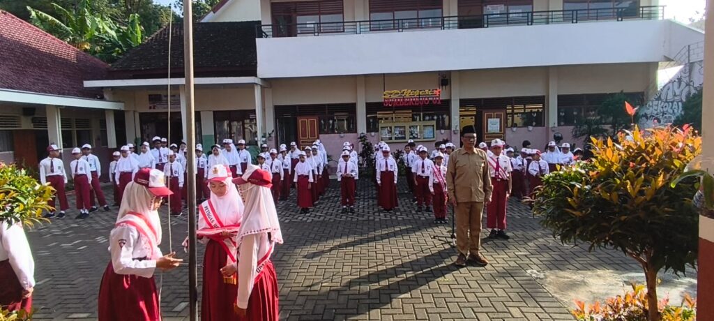 Esjosa Berbudi Ciptakan Karakter Unggul