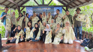UPN Veteran Jawa Timur Bekali Pokdarwis “Tengket Berdaya” dengan Keterampilan Ecoprint untuk Mendukung Pengembangan Ekowisata Mangrove