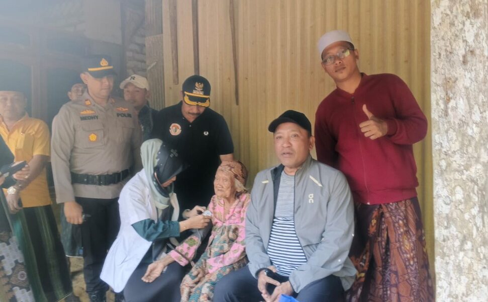 Tinjau Dusun Sorak, Aba Idi Pastikan Warga Punya Rumah Layak Huni